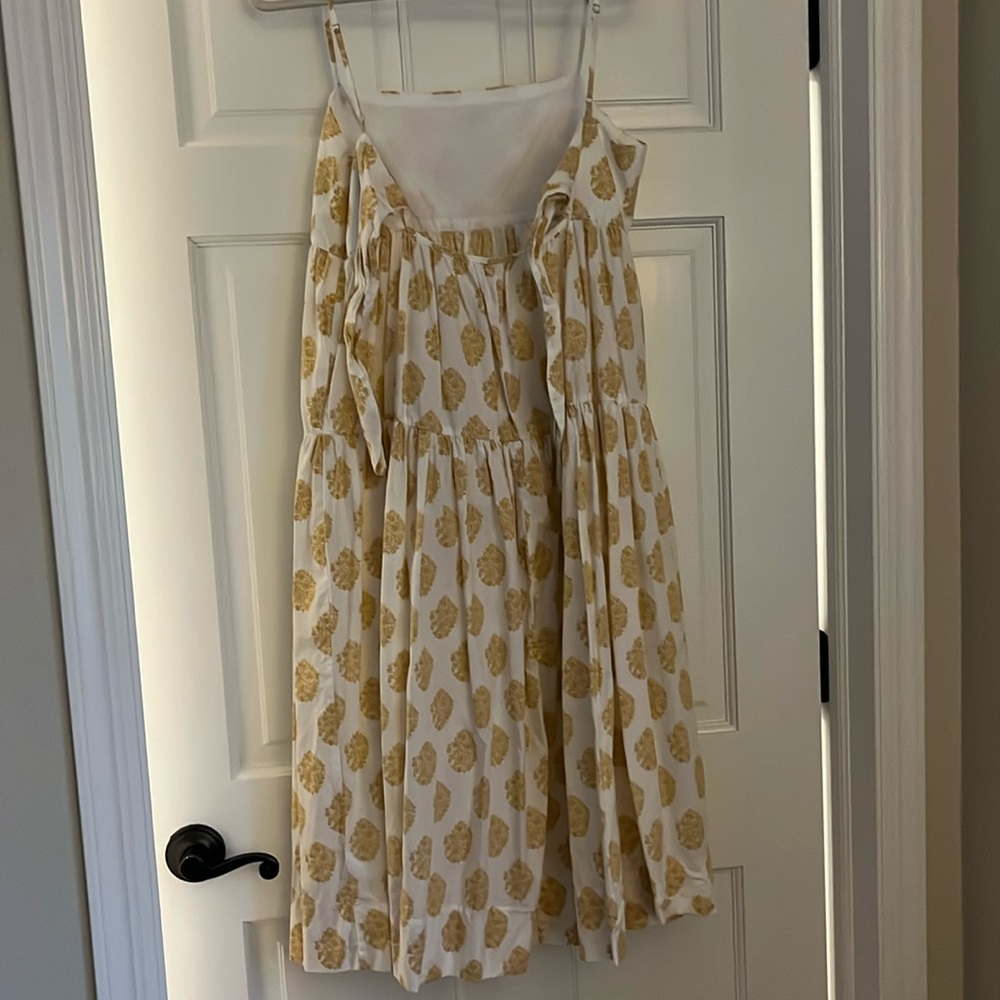 Size 10. White and yellow. Spring/Summer dress.